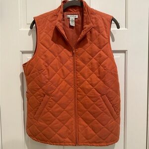 Orvis light weight women’s vest, Quilted Microfiber,Orange